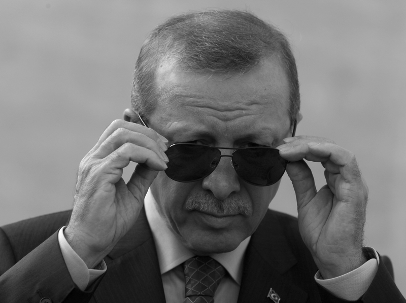 Türkiye Demokrasisinde Yanlış Olan Ne?