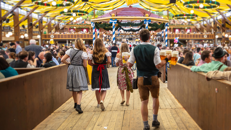 Üçüncü Mekânların Politik Hafızası: Kahvehane, Birahane, Meyhane