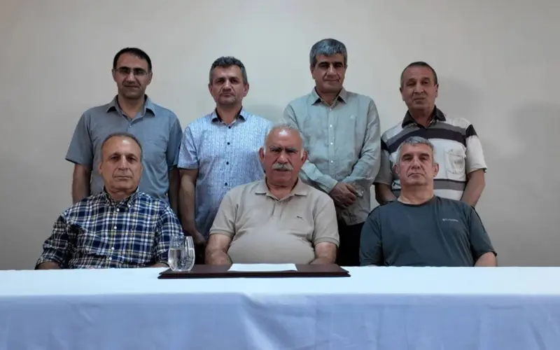 Demokrasinin ve Barışın Siyaseti (III): Aynı Duraklardan Geçen İki Yol: Demokrasi ve Barış