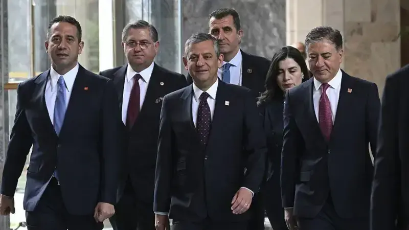 Demokrasinin ve Barışın Siyaseti (IV): Muhalif Tabanlar Arasındaki Güvensizlik Nasıl Aşılır?