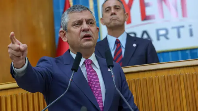 Demokrasinin ve Barışın Siyaseti (I): Özgür Özel’in Taşıyıcı Liderliği